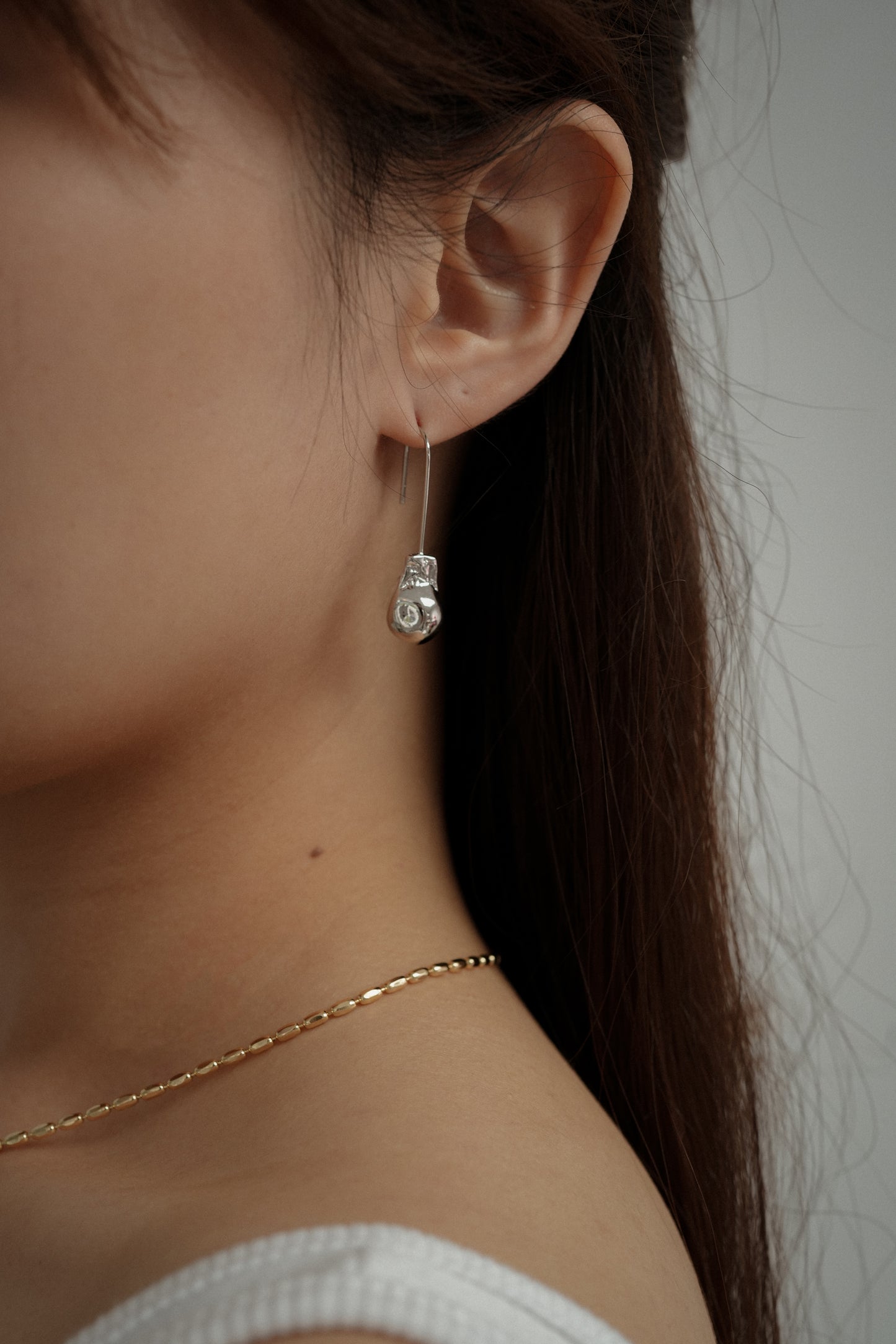 REFINERY Hook Earrings