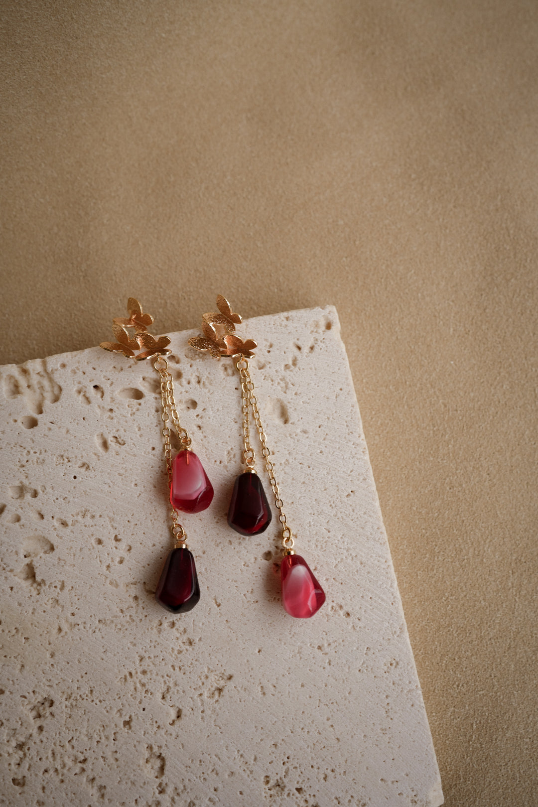 EDEN POMEGRANATE Flutter Dangles
