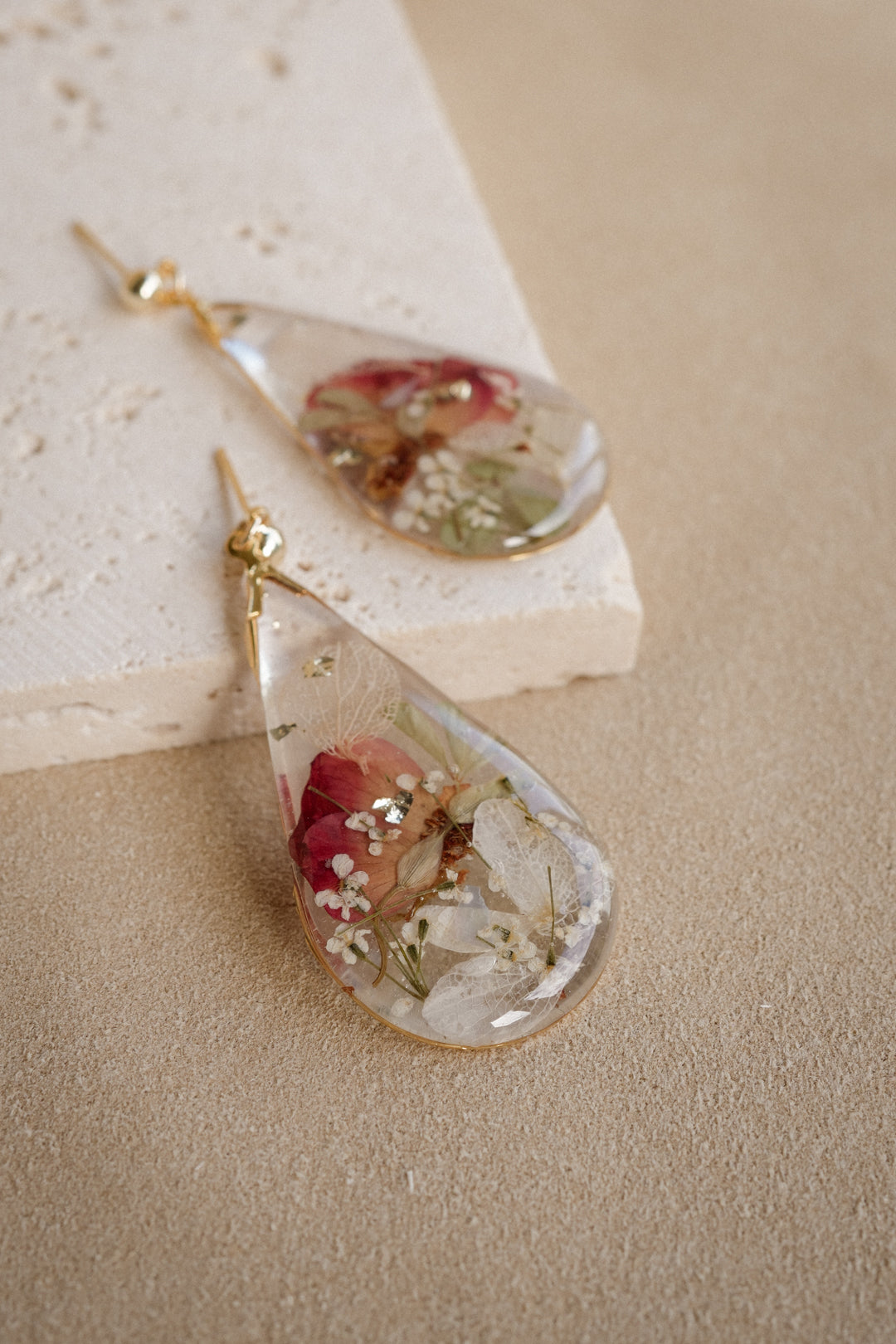 EDEN Bouquet Dangles in Rose Romance
