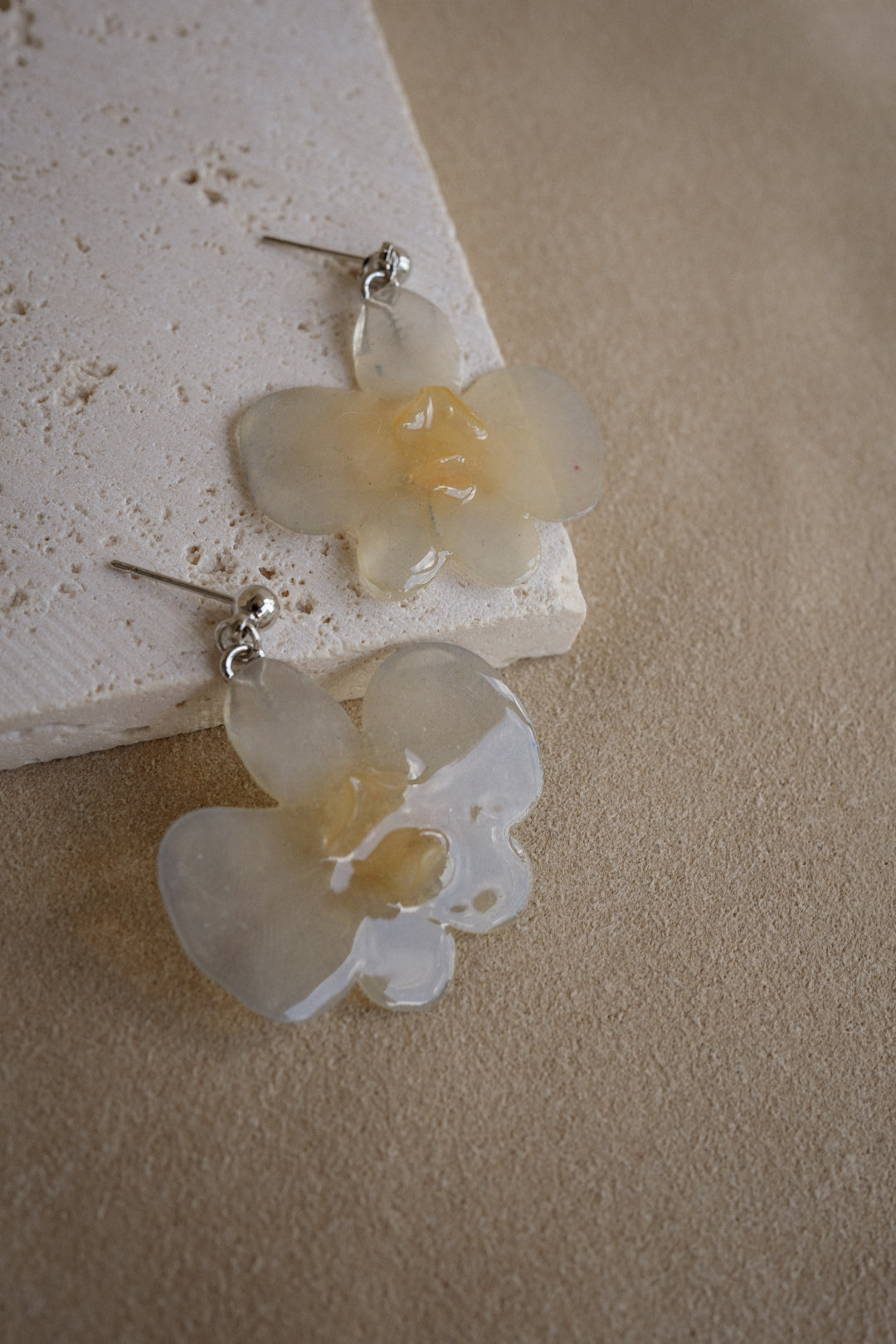 "Glass" Orchid in Ghost Blue Earrings (B-grade)
