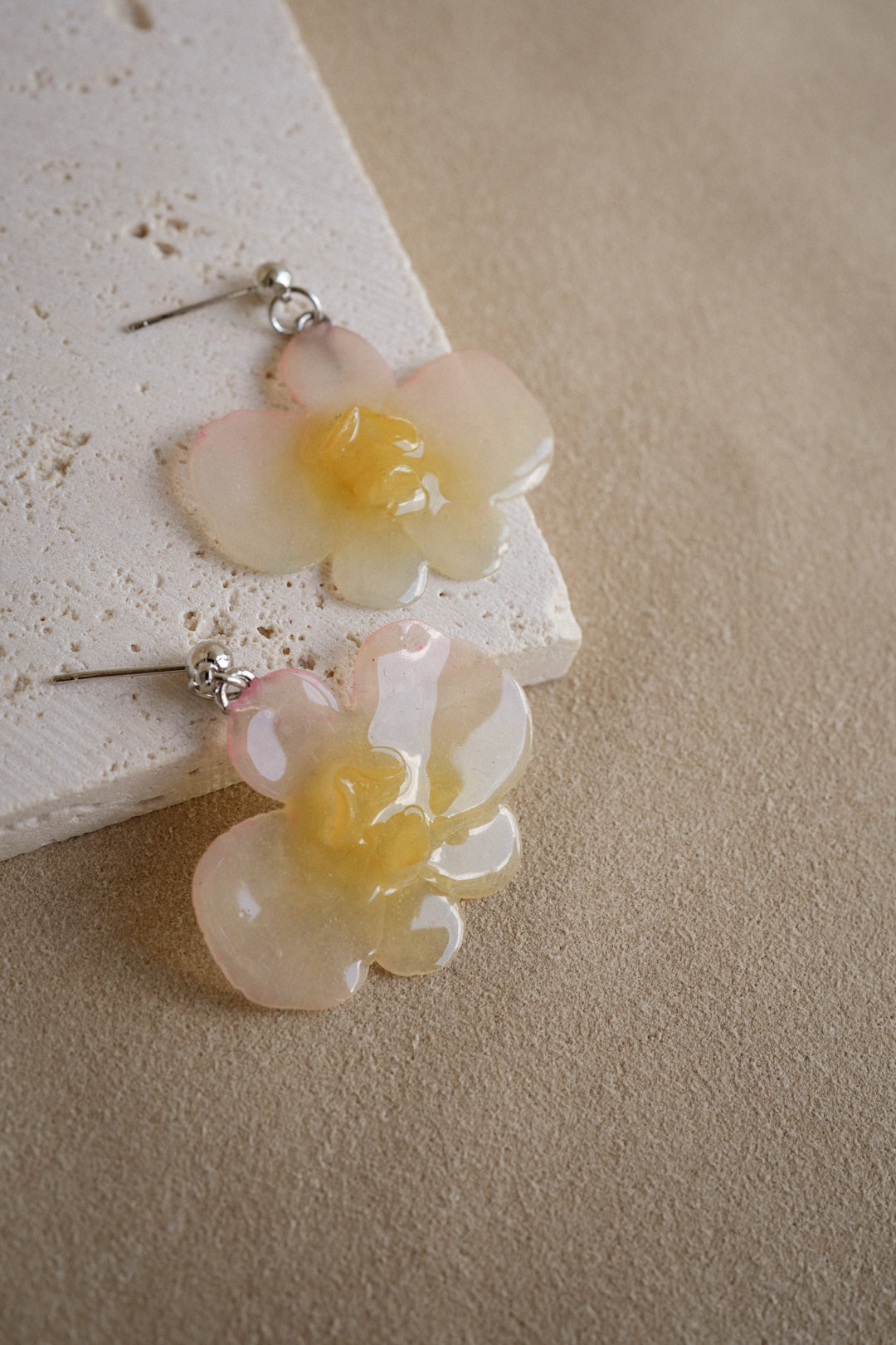 "Glass" Orchid in Hawaiian Hue Earrings