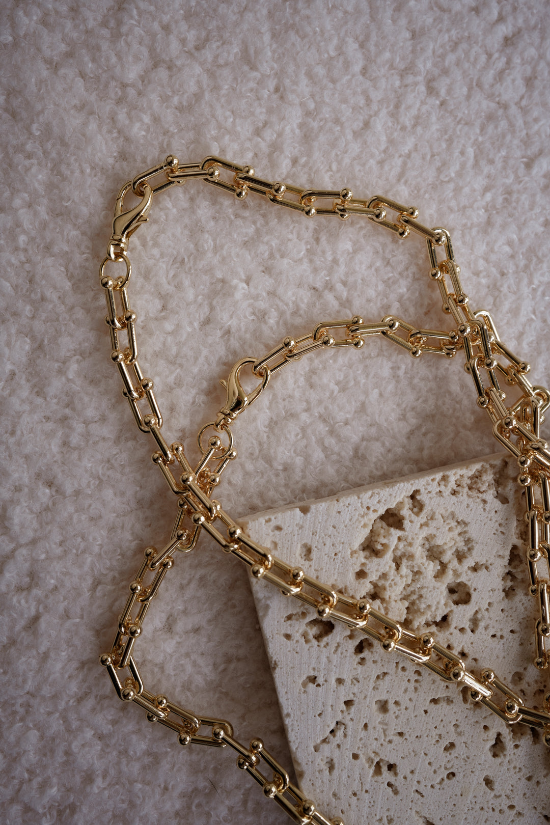 INTERLOCKED HEARTS Chained Necklace