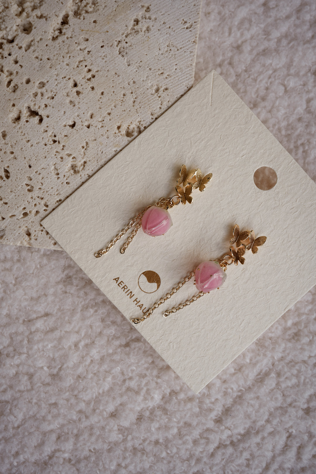 FLUTTER FLOWERBUD Earrings in Peach