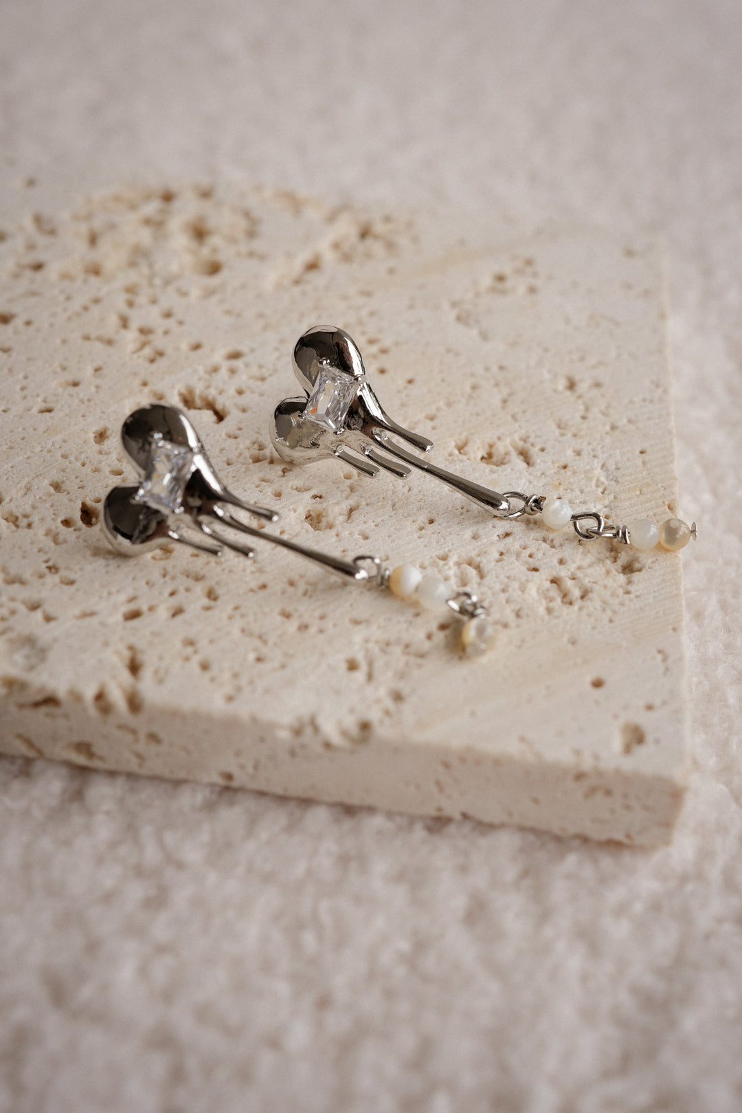 MERCURY HEART Earrings