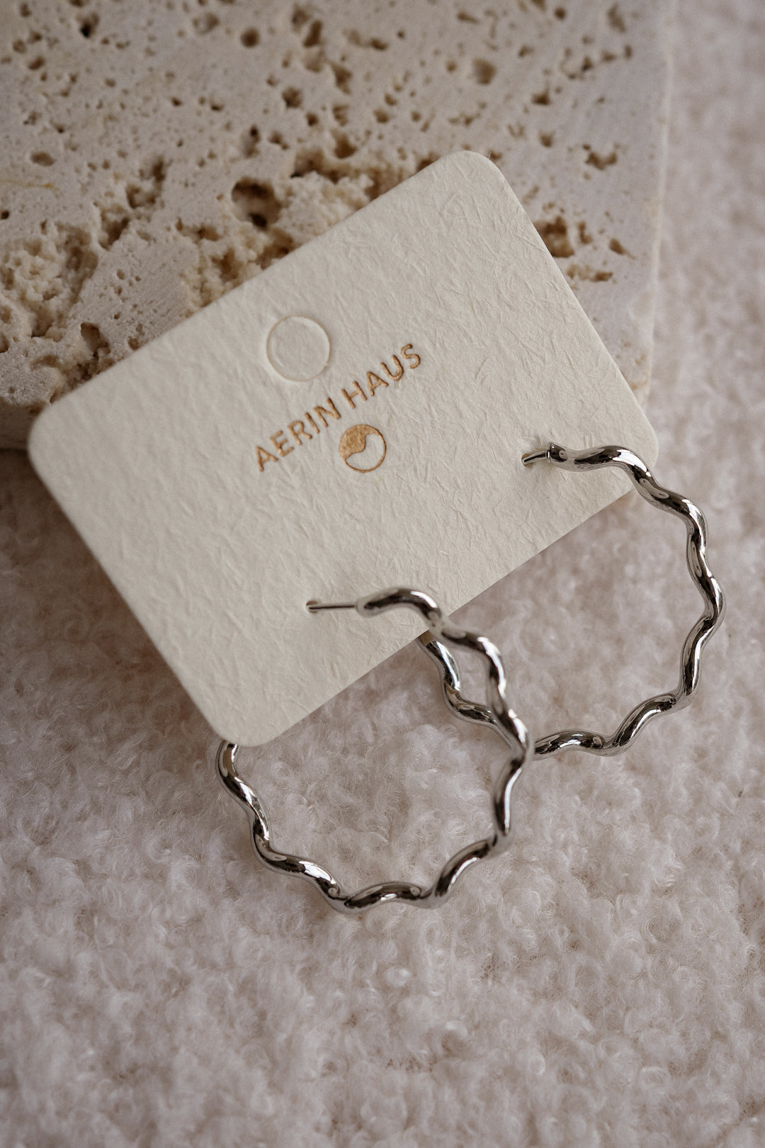 WRIGGLE Hoop Earrings
