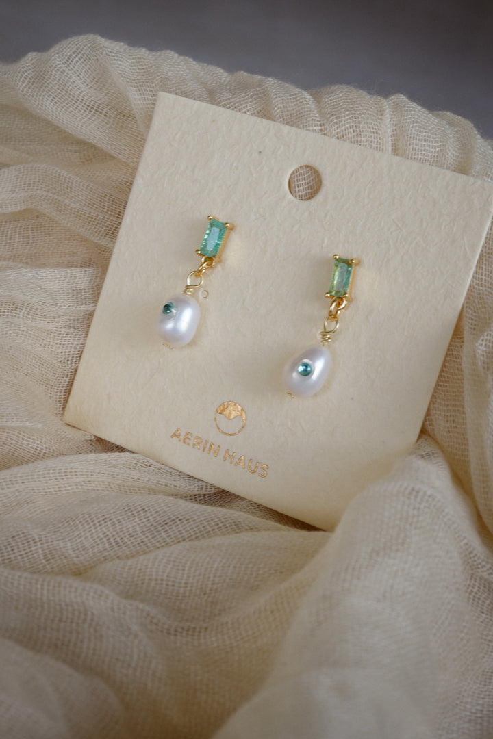 Akoya in Turquoise