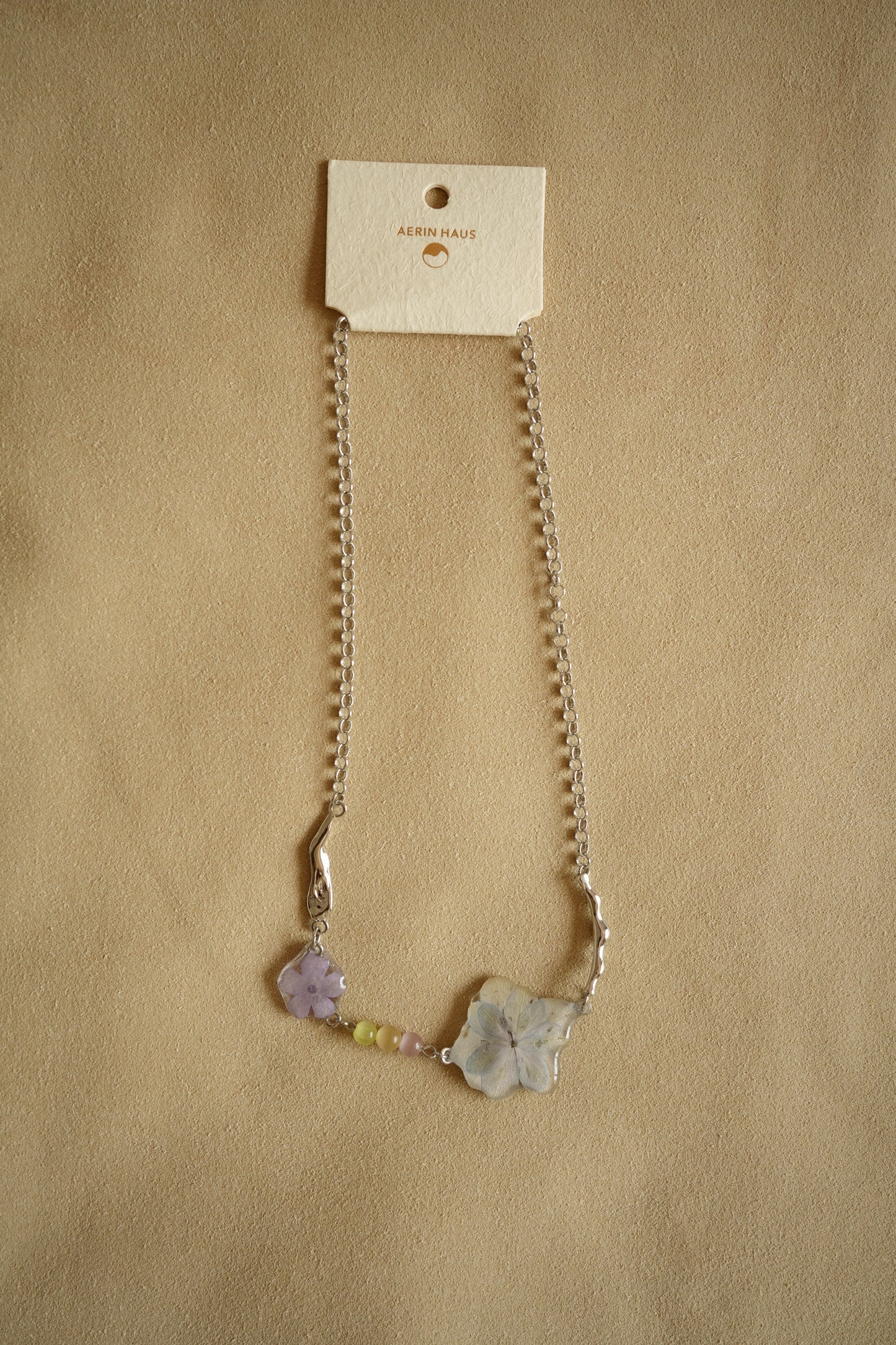 Sakura Hydrangea Amuse Necklace