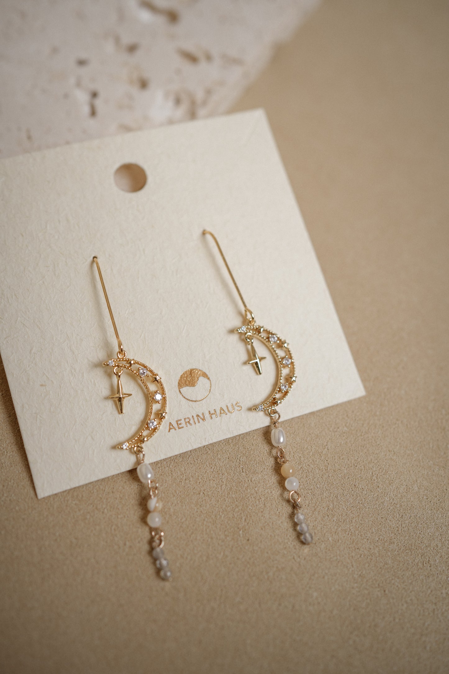 LUNE Hook Earrings