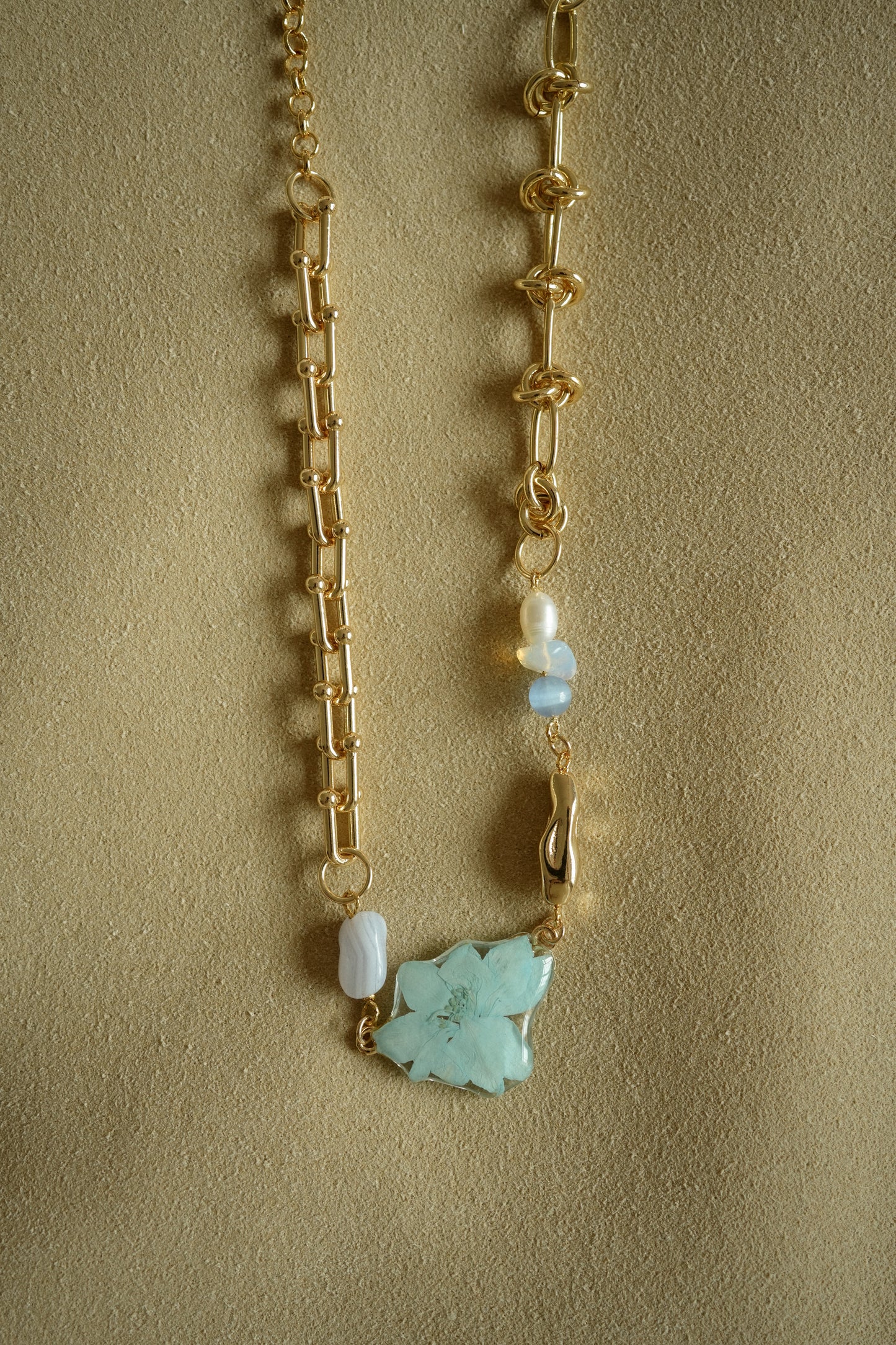 Cerulean Delphi Chain Necklace