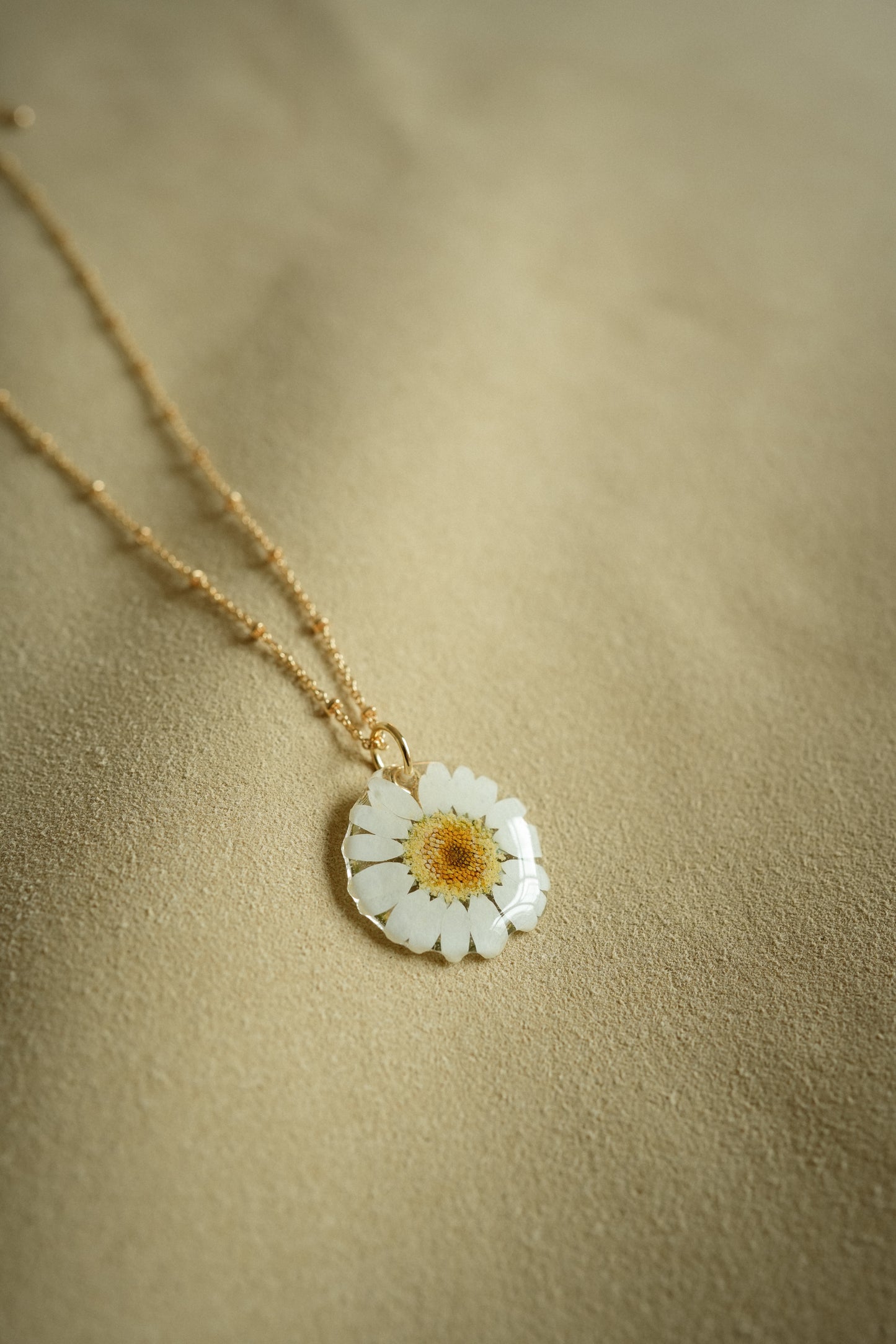 Ivory Daisy Necklace