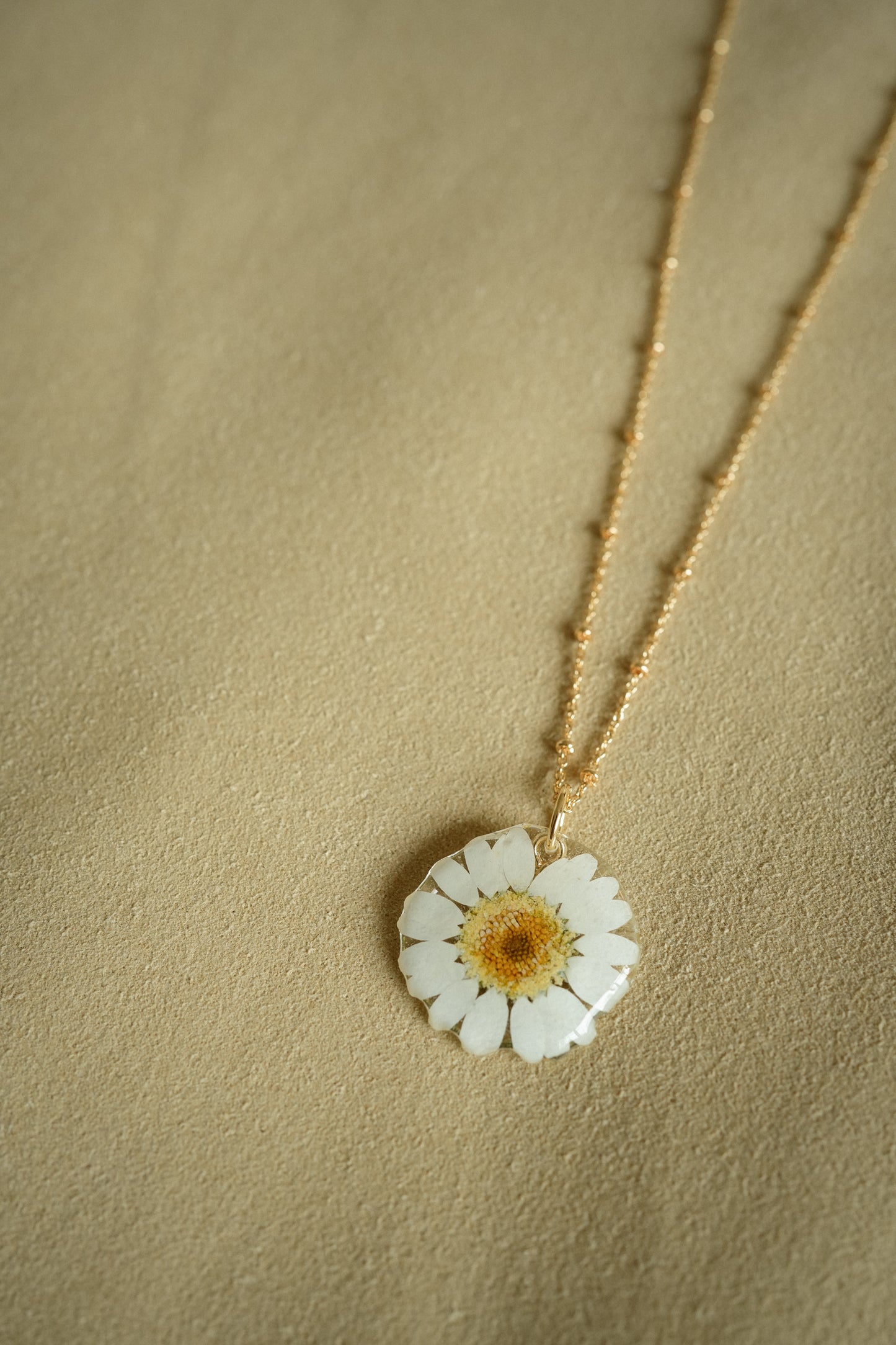 Ivory Daisy Necklace