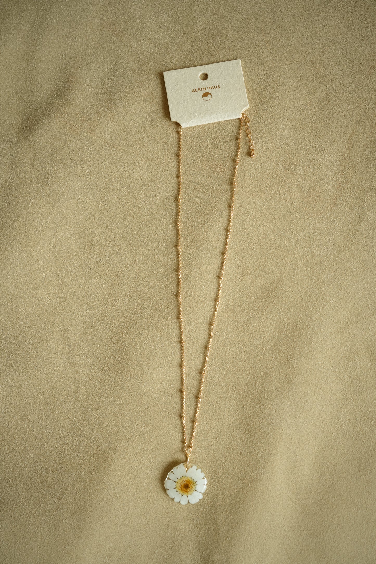 Ivory Daisy Necklace