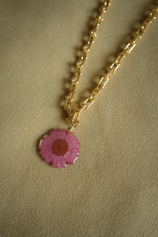 Blush Daisy U-Chain Necklace