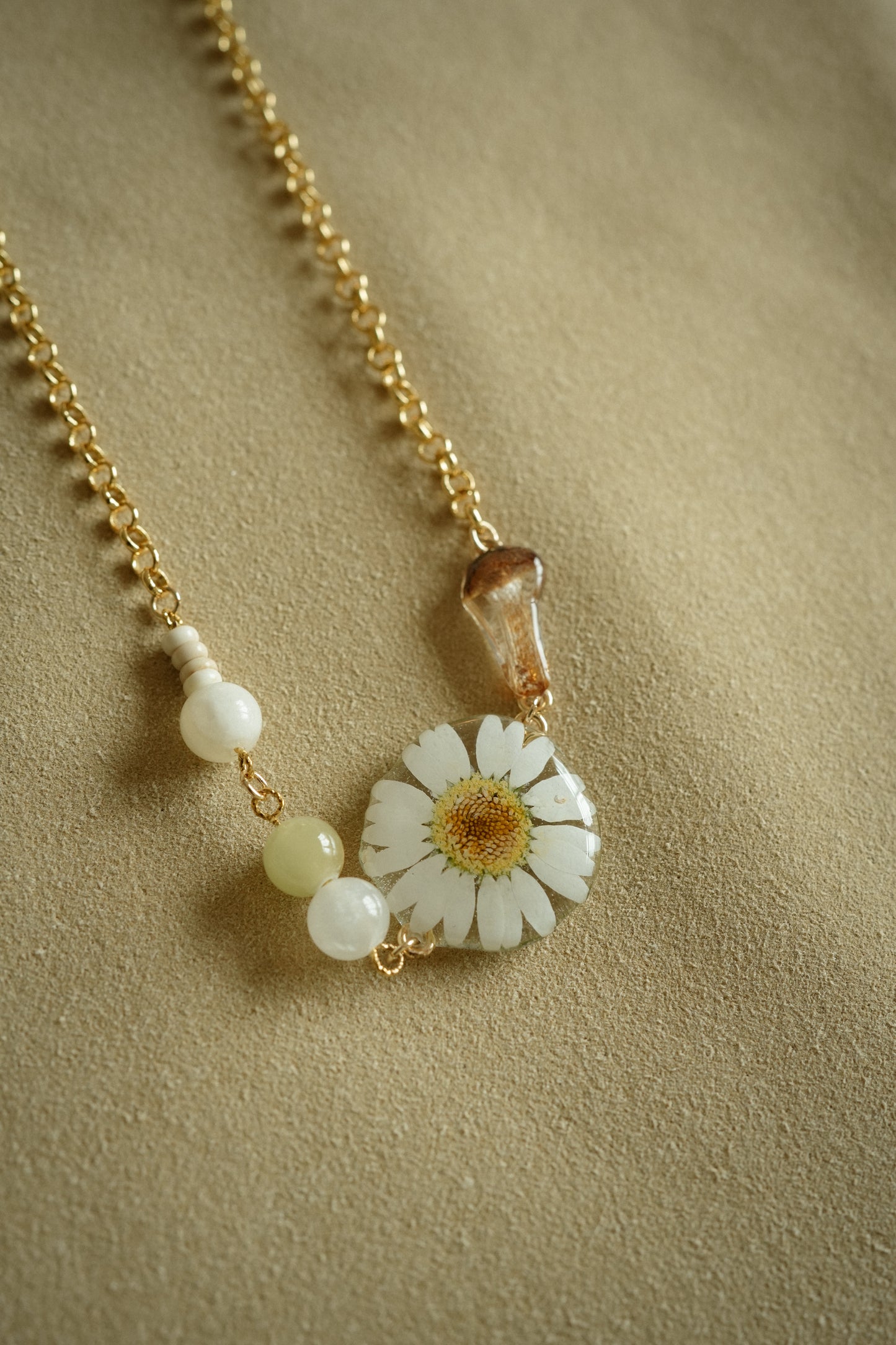 Cottage Daisy Shroom Necklace