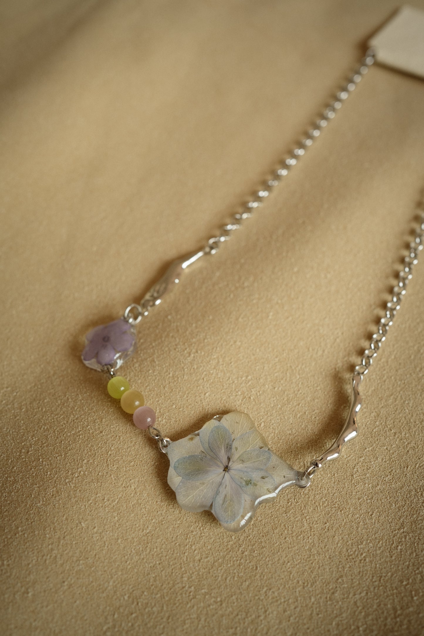 Sakura Hydrangea Amuse Necklace