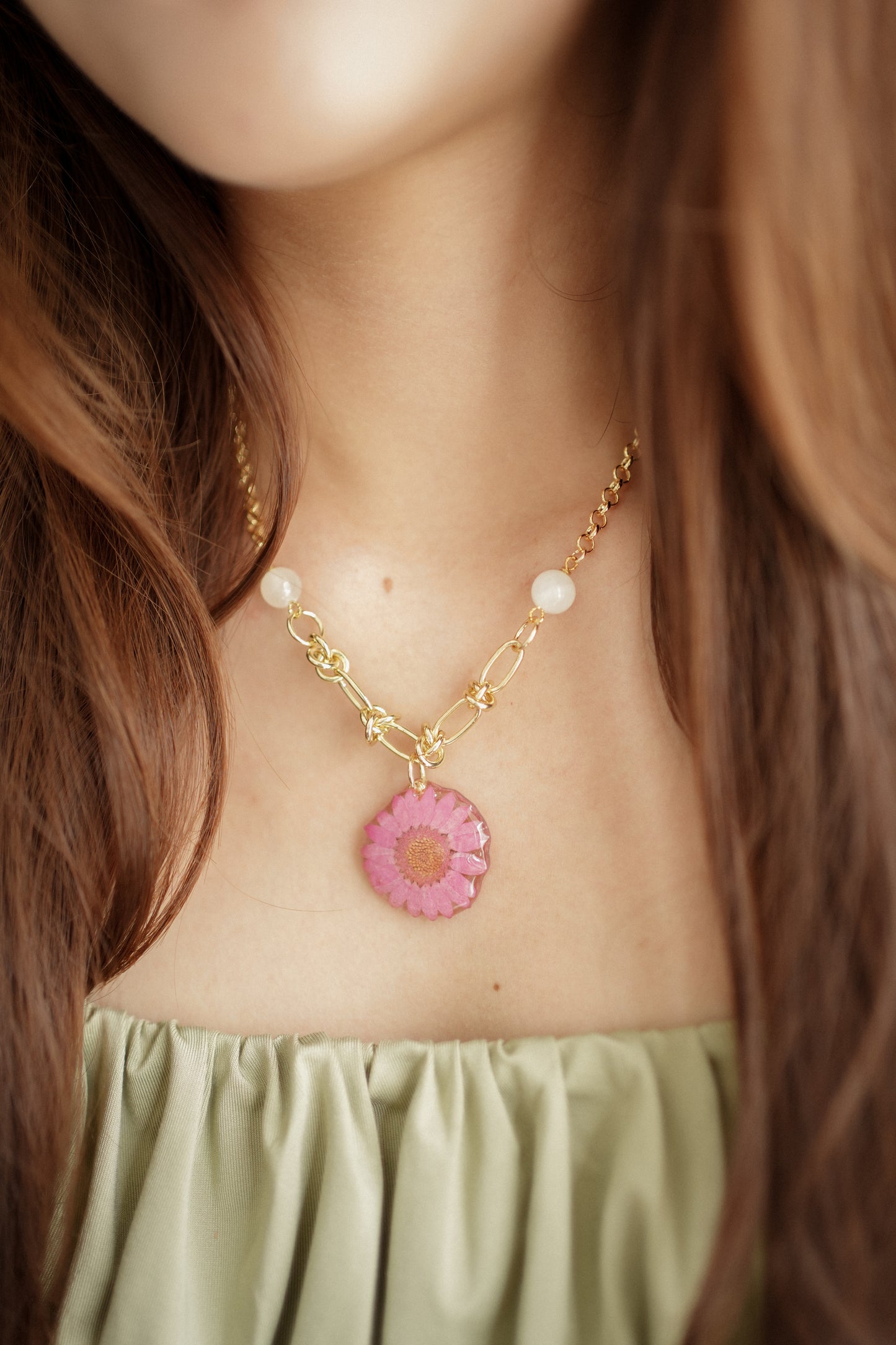 Mulberry Bead Daisy Necklace