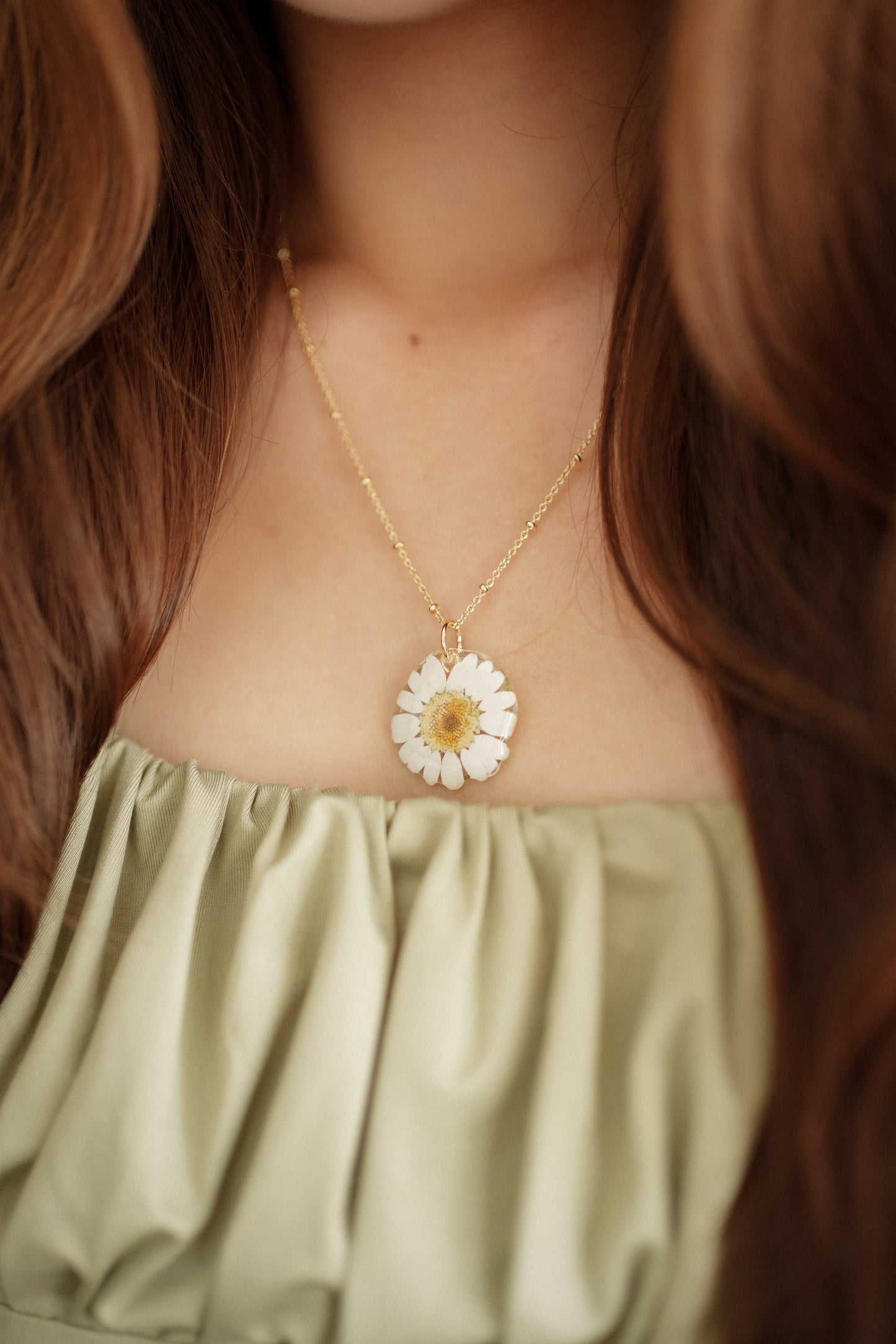 Ivory Daisy Necklace