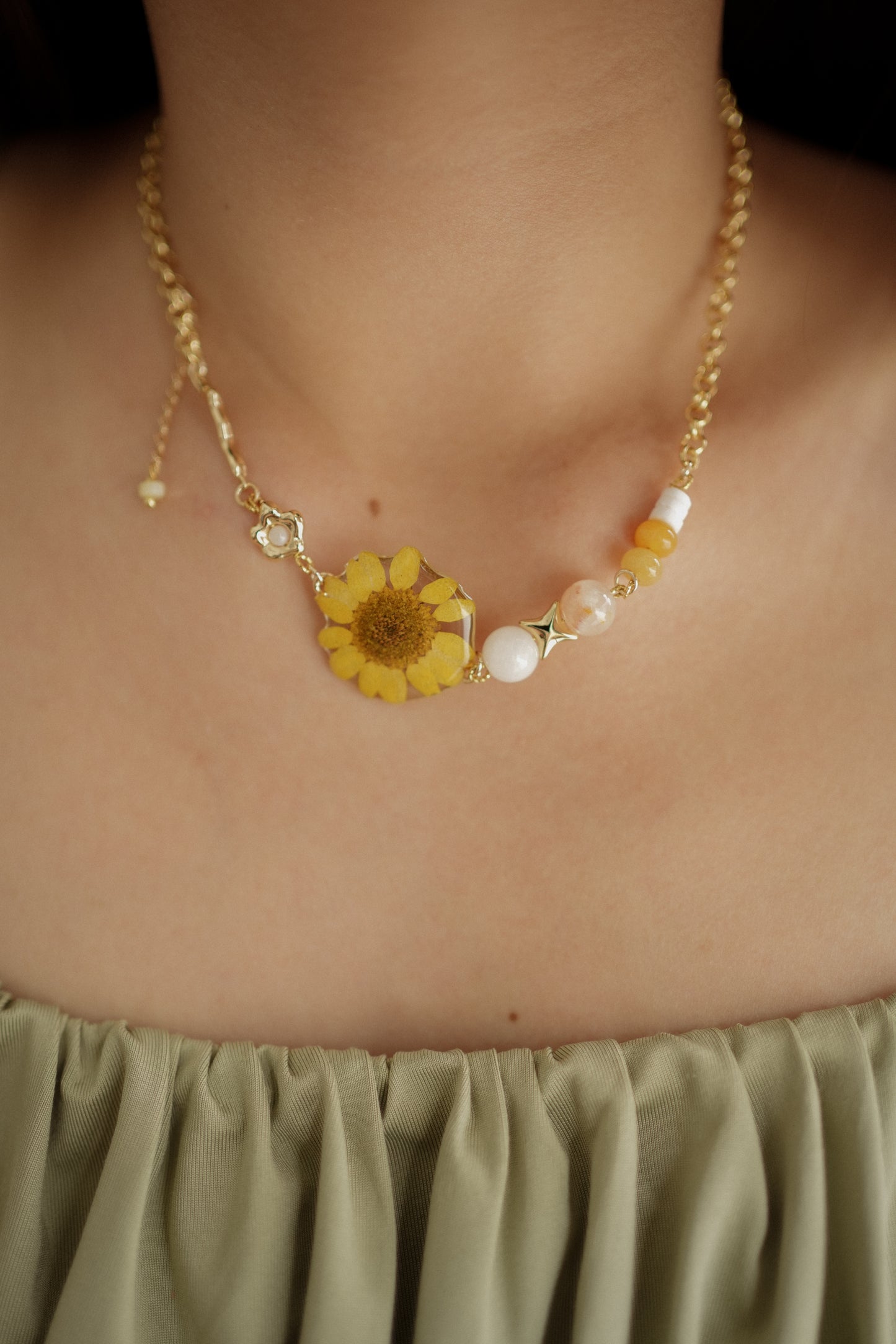 Sunshine Daisy Chain Necklace