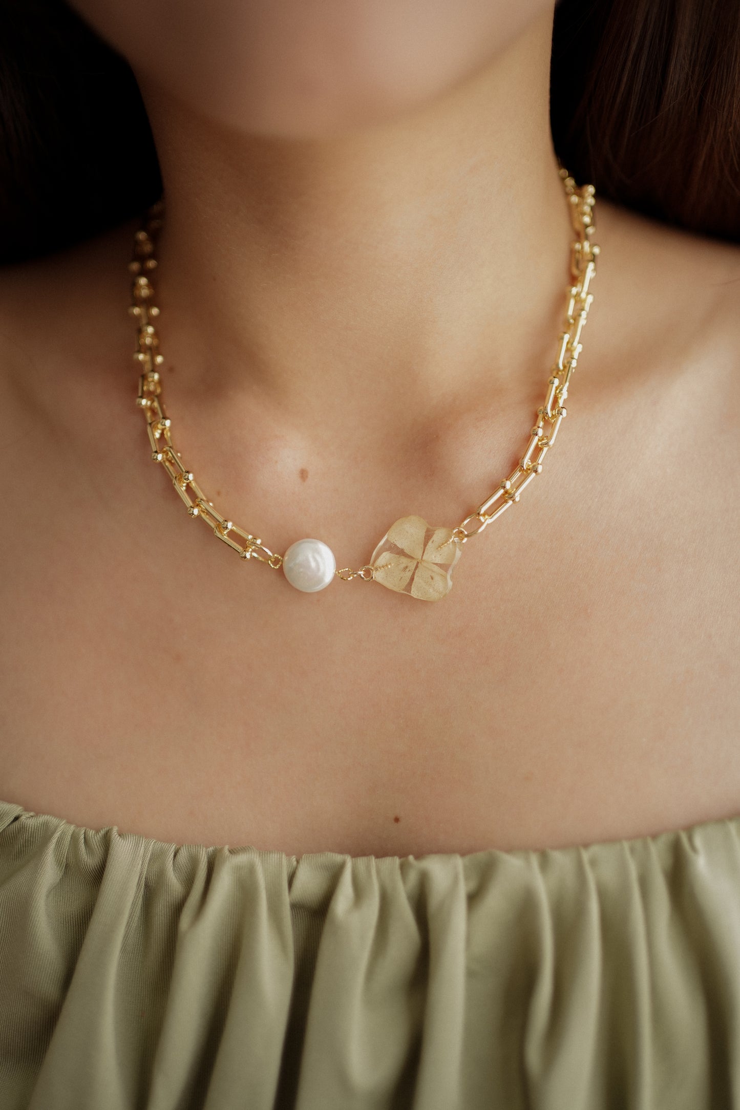 Clover Pearl Chain Necklace